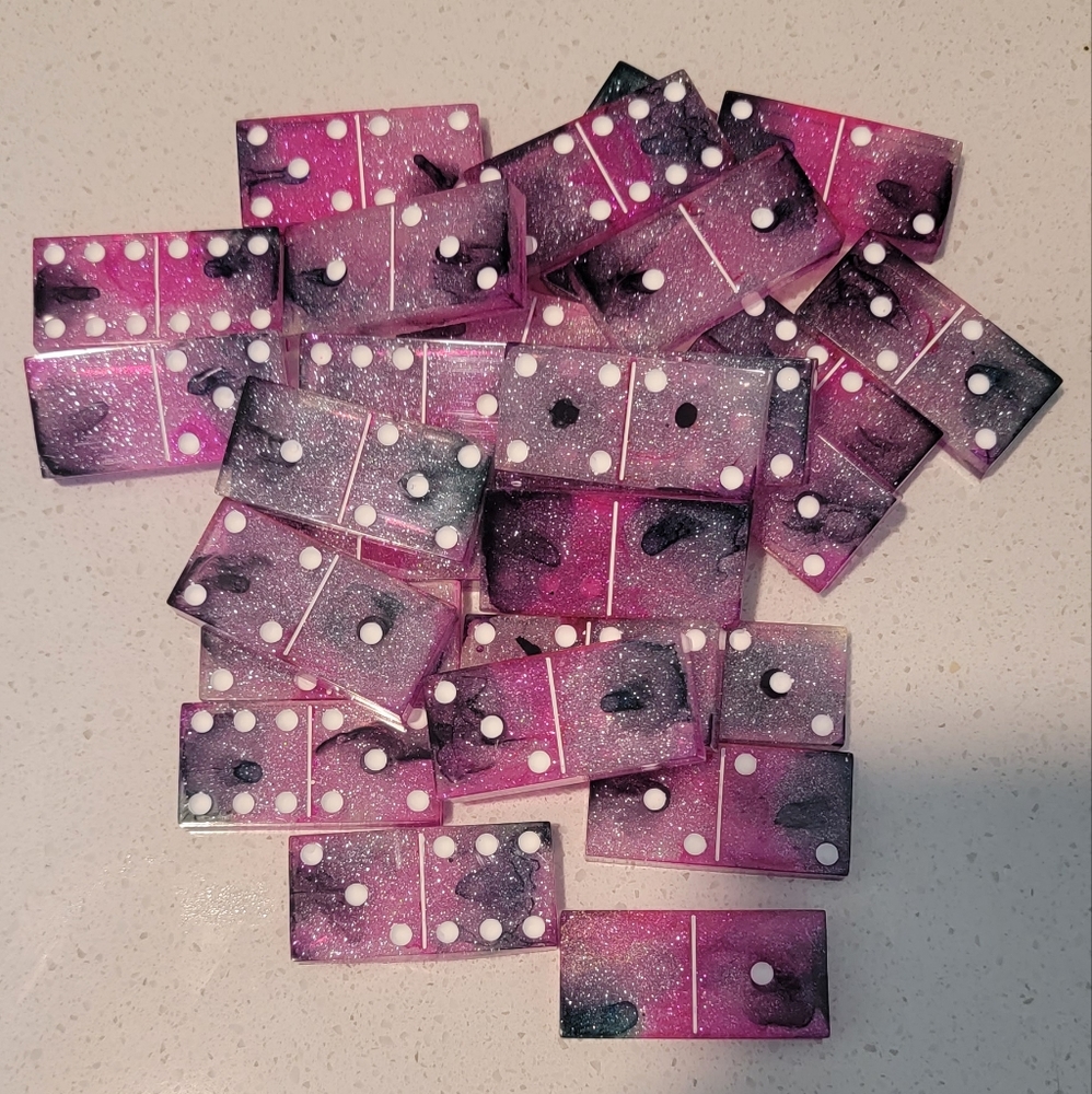 Pink and black domino set